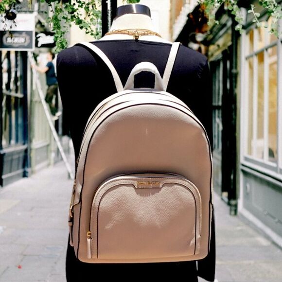 MICHAEL KORS ELEGANT UNDERSTATED BACKPACK SCHOOL OFFICE WORK TRAVEL VACATION - Picture 2 of 13